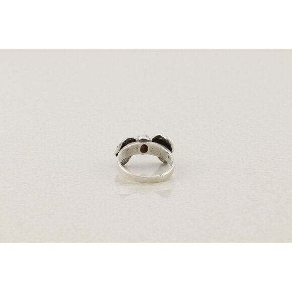 Sterling Silver Onyx and Marcasite Bow Ring Size 8 1/4 - Picture 7 of 7